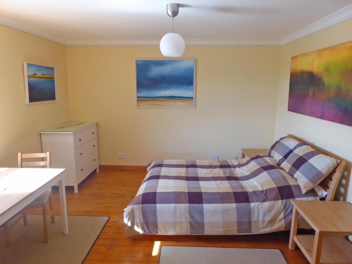 Facing West Bed & Breakfast Carnduncan Bagian luar foto
